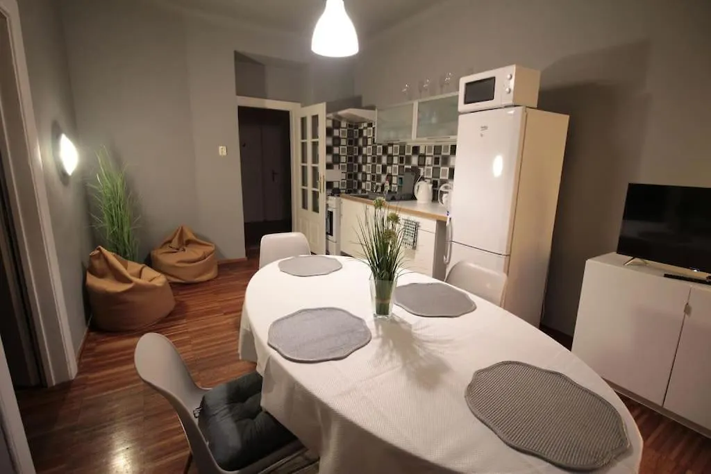 2 Bedrooms Close Vysehrad - Congress Centrum Prague