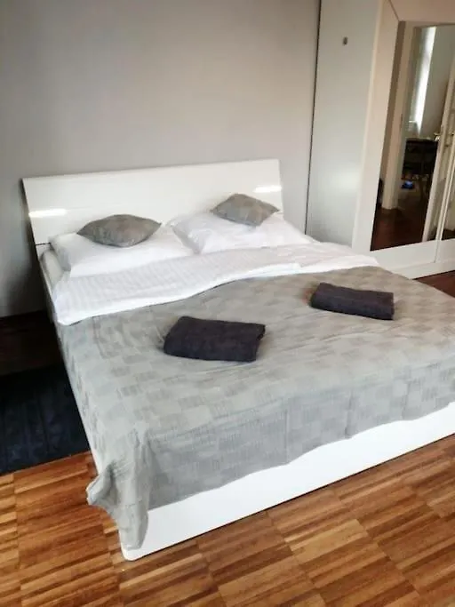 2 Bedrooms Close Vysehrad - Congress Centrum Prague Czech Republic